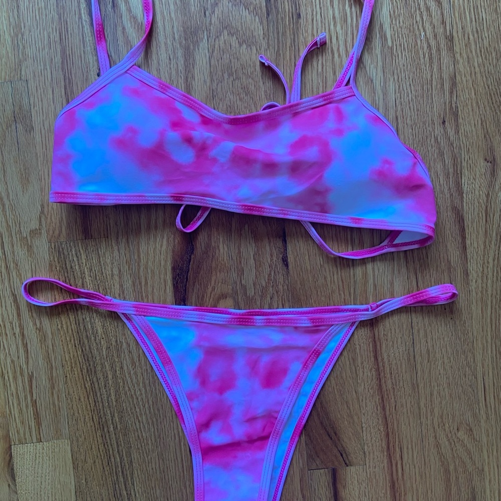 Pink and white tye dye bikini set